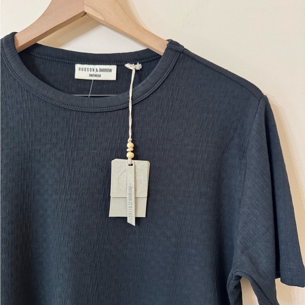 NWT HUDSON & BARROW KNITWEAR TEE - size small - Picture 2 of 7